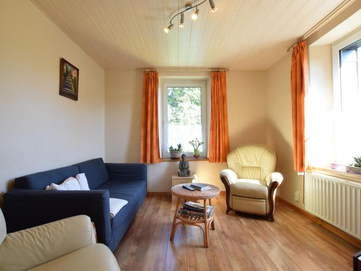 Cozy Holiday Home Near The Forest In Bovigny Gouvy Ngoại thất bức ảnh
