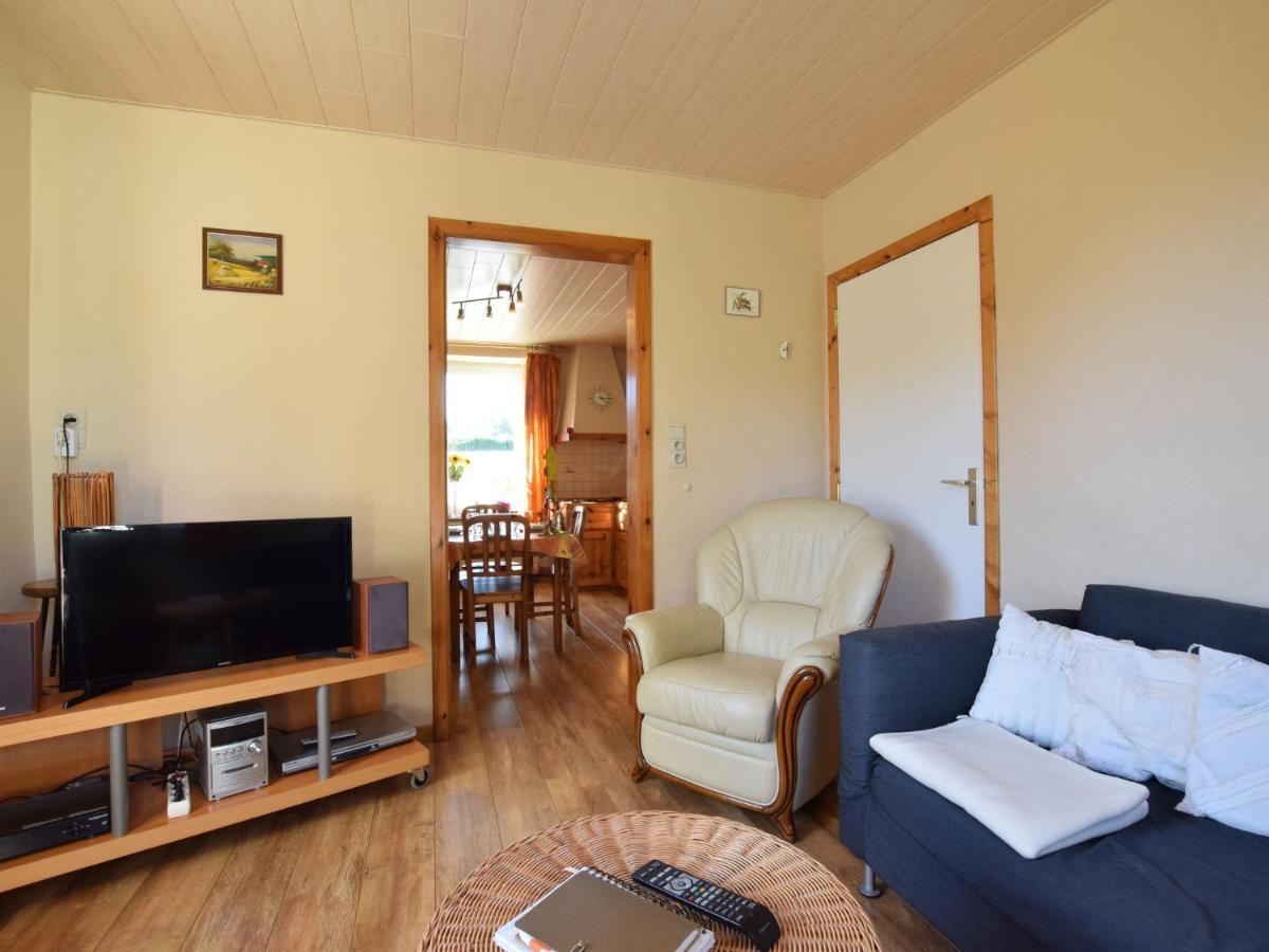 Cozy Holiday Home Near The Forest In Bovigny Gouvy Ngoại thất bức ảnh
