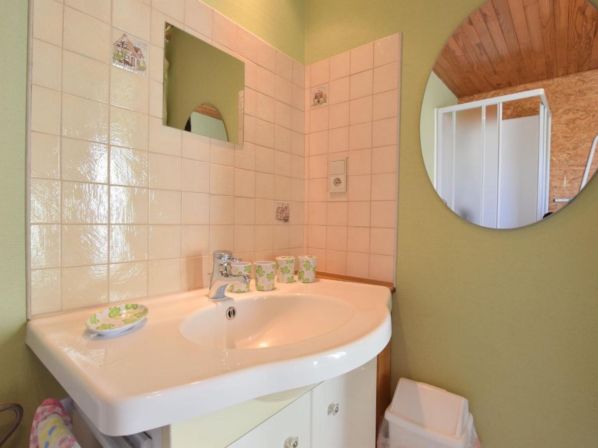 Cozy Holiday Home Near The Forest In Bovigny Gouvy Ngoại thất bức ảnh